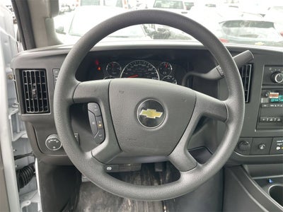 2025 Chevrolet Express Cutaway 3500 1WT