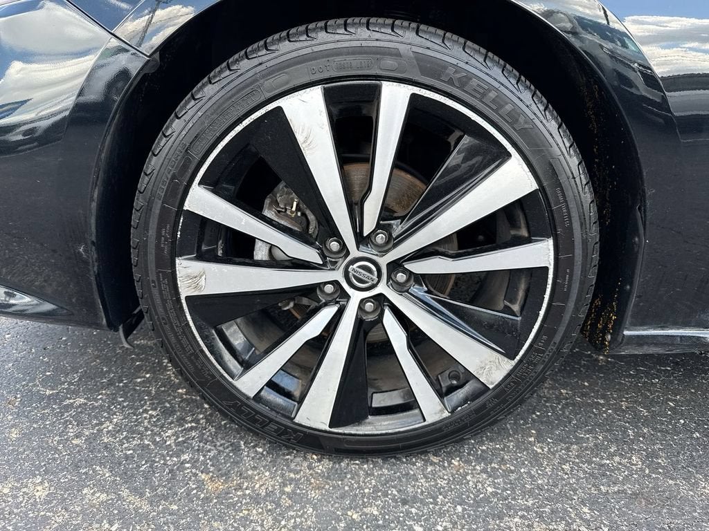 2021 Nissan Altima SR FWD