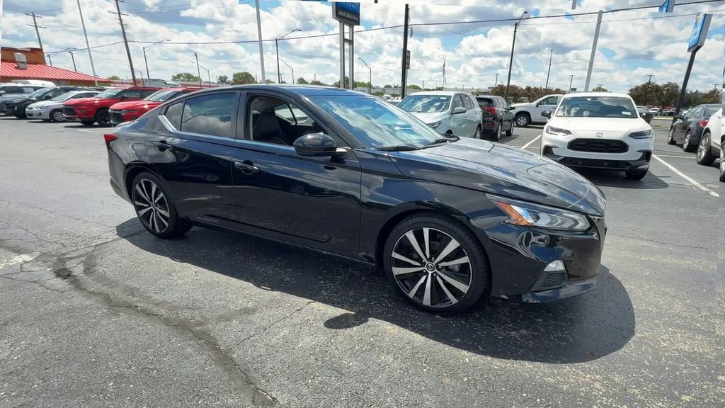 2021 Nissan Altima SR FWD