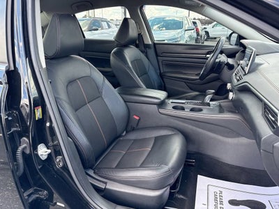 2021 Nissan Altima SR FWD