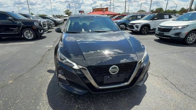 2021 Nissan Altima SR FWD