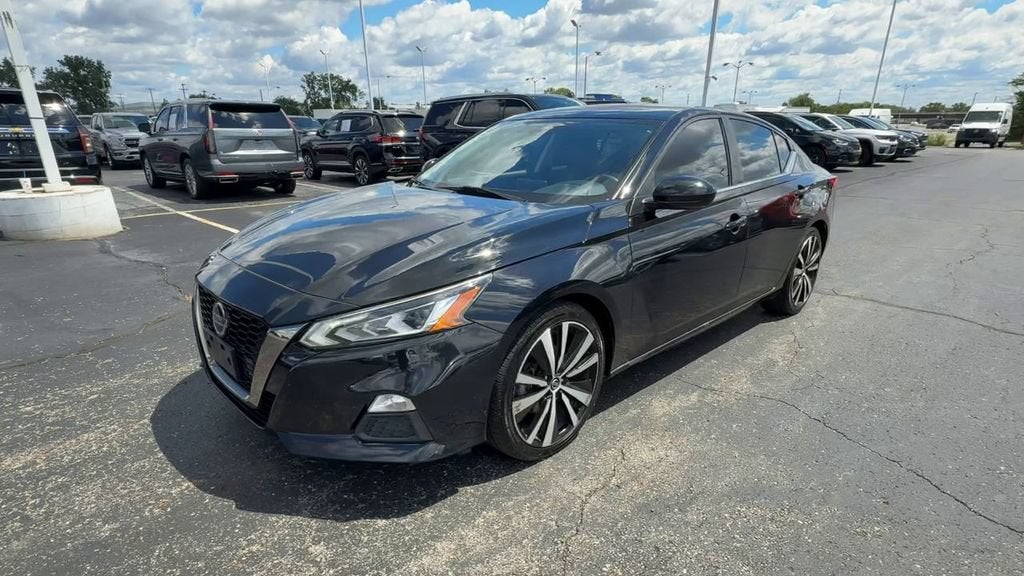 2021 Nissan Altima SR FWD