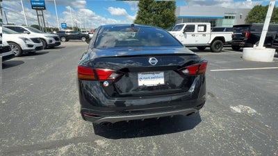 2021 Nissan Altima SR FWD