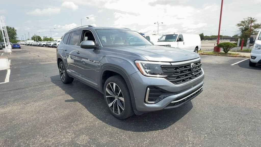 2024 Volkswagen Atlas 2.0T SEL Premium R-Line