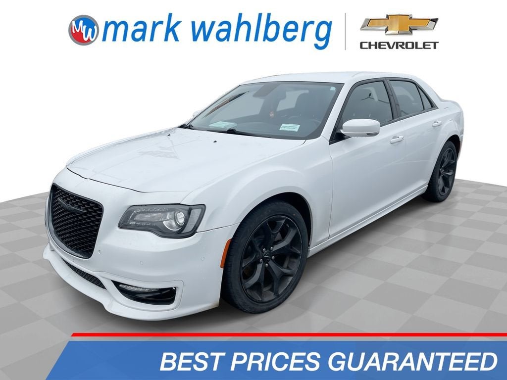 2022 Chrysler 300 Touring L