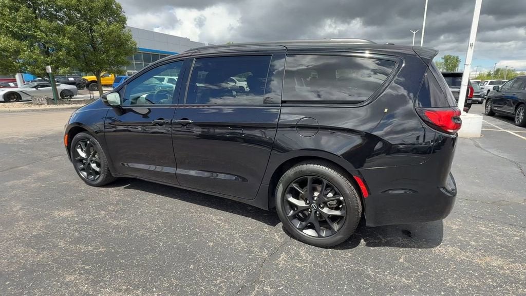 2025 Chrysler Pacifica Limited