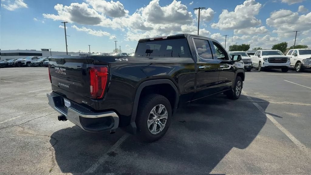 2022 GMC Sierra 1500 SLT