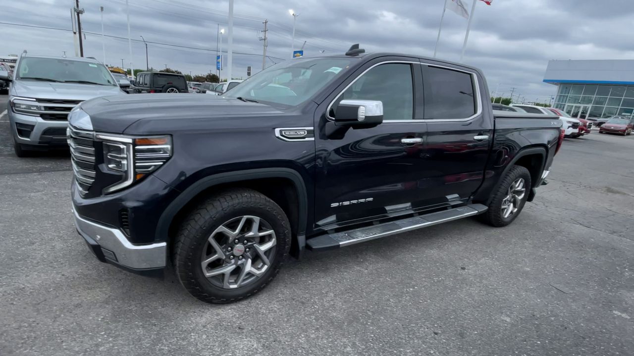 2023 GMC Sierra 1500 SLT