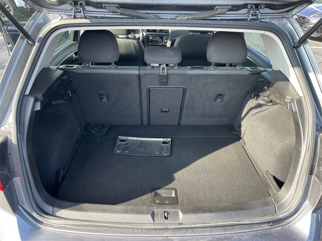 2019 Volkswagen Golf S