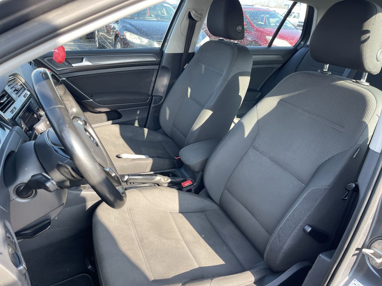 2019 Volkswagen Golf S