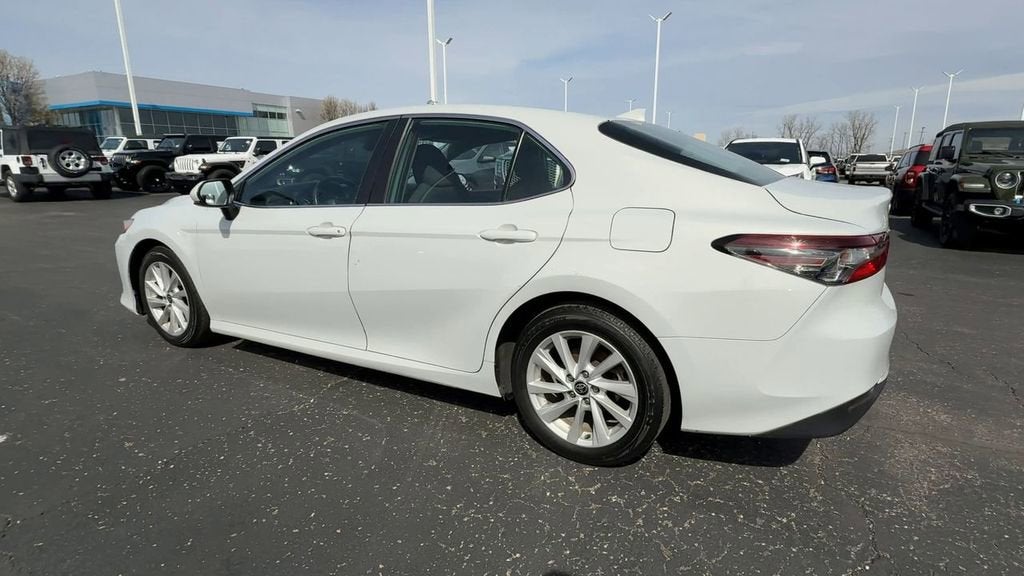 2022 Toyota Camry LE