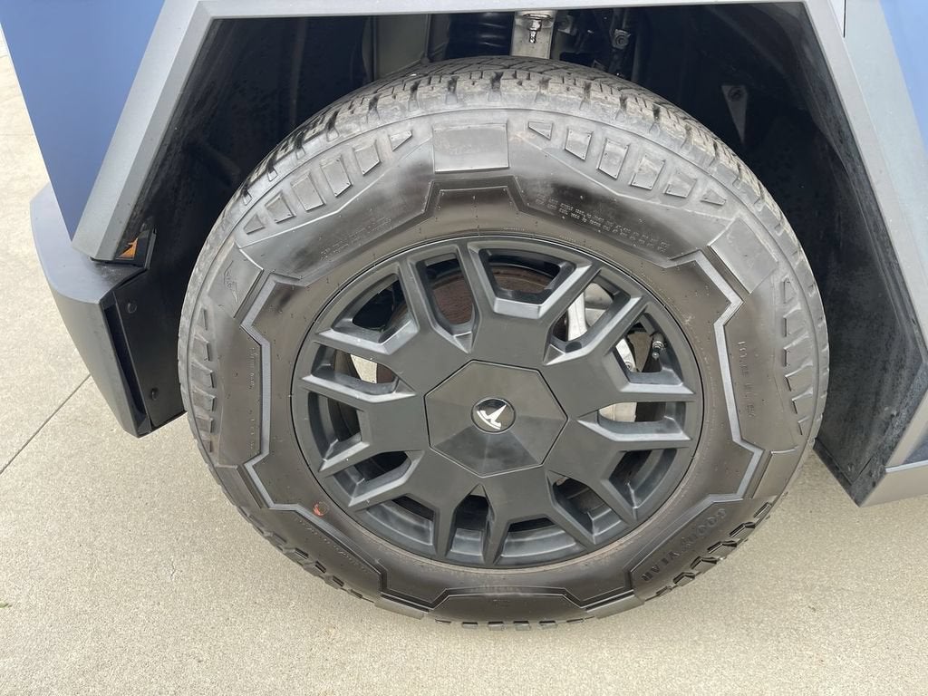 2024 Tesla Cybertruck AWD