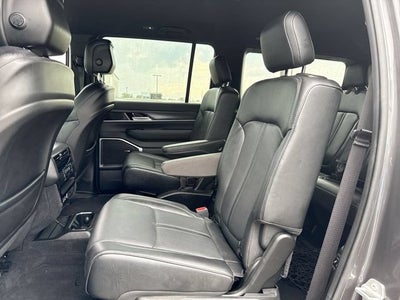 2023 Jeep Wagoneer Series III 4x4