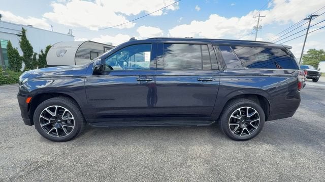 2023 Chevrolet Suburban RST