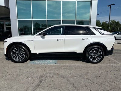 2024 Cadillac LYRIQ Sport 2