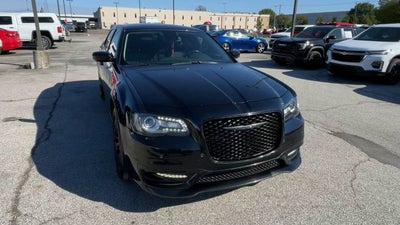 2022 Chrysler 300 Touring L