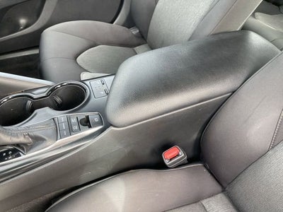 2019 Toyota Camry Hybrid LE