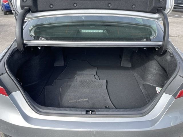 2019 Toyota Camry Hybrid LE