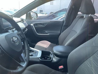 2022 Toyota RAV4 Hybrid SE