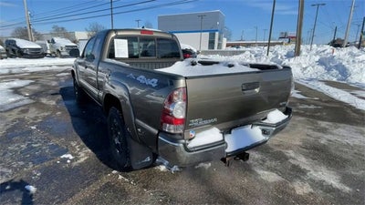 2014 Toyota Tacoma 4WD Access Cab Standard Bed I4 Manual (Natl)