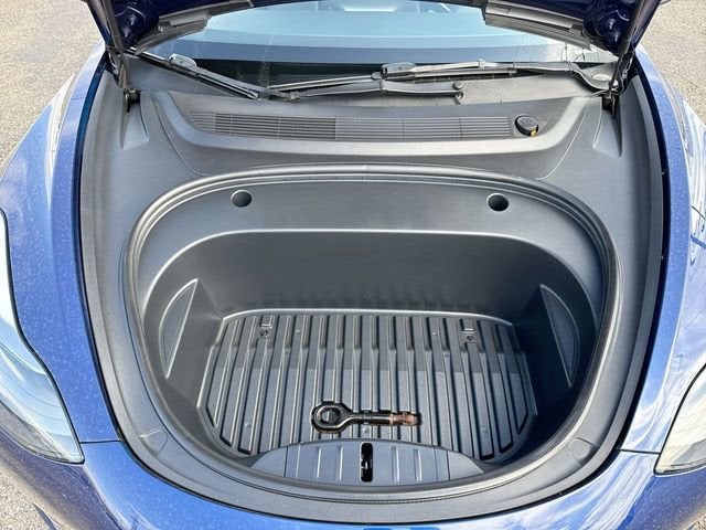 2023 Tesla Model 3 RWD